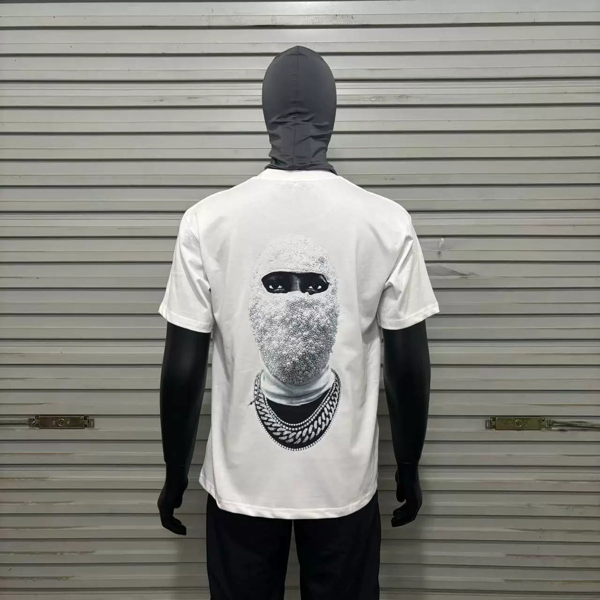 IH NOM UH NIT Textured Mask Pearl Graphic Tee - White
